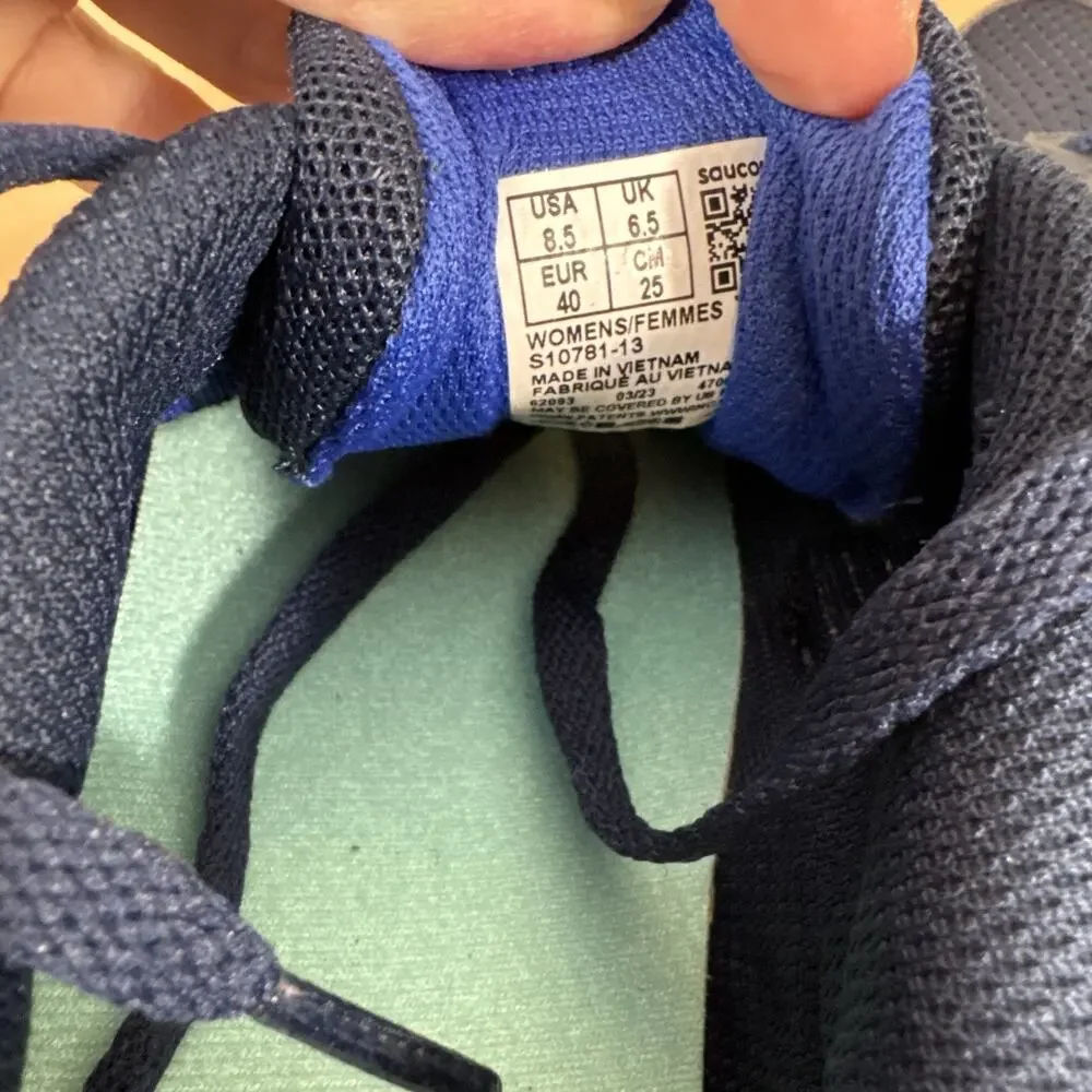 Saucony description cohesion